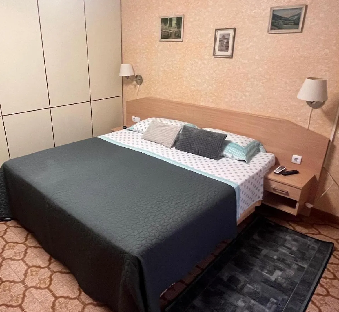 Apartments Medulin 0*,